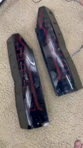 ไฟท้าย รถตู้ hiace commuter ปี2019-2025 ไฟหรี่ ไฟเลี้ยววิ่ง สีสโมค ดำแดง