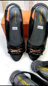 Sandal Sepatu Wanita Bahan Banana Sold Karet Sandal Wanita Terbaik TRB-987