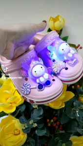 (Tặng 12 Sticker) Dép Sục Crocs Baya Hồng+ Sticker Thỏ Đèn Nháy Cho Bé Gái . Sản Phẩm Cao Cấp Nhựa Không Mùi . Trống Trơn Trượt.