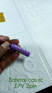 Baterai isi ulang RC 3.7V type 14500 ungu soket hitam 2pin