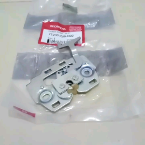 Seat Catch Comp Engsel Lawan Kunci Jok Sonic 150R Original Honda 77230K56N00