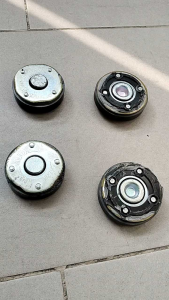 cục từ nam châm đen rã từ loa xe ô tô ra còn đẹp dùng tốt cho anh em thợ chế đồ nhe ( GIÁ 1 CỤC)