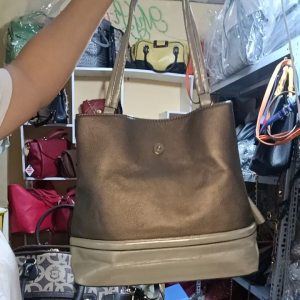 Túi si nữ dáng Bucket phong cách thời trang đường phố