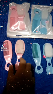SISIR RAMBUT BAYI MURAH DAPAT 2PCS SISIR DAN SIKAT BAYI Perlengkapan BAYI
