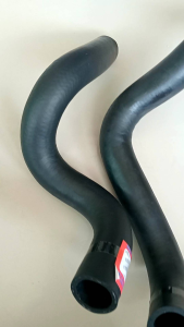 SELANG RADIATOR TIMOR ATAS BAWAH ( HARGA 1 PC/HARGA 2 PC)