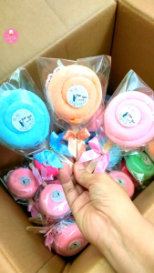 ชำร่วยอมยิ้มผ้าขนหนู ชิ้นละ 15 บ. ชิ้น 12 ชิ้น