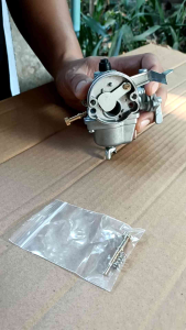 A655สกรูเข็มเร่งพร้อมสปริง สำหรับตั้งรอบเบา เครื่องตัดหญ้า รุ่น 411 ทุกรุ่นใช้มือหมุนได้สะดวกต่อการใช้งาน งานคุณภาพสินค้าตรงปก 100%