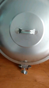 Nắp bồn inox 304 đường kính 38cm (380mm) có pát gài nắp bồn Sơn Hà ngang