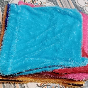 Sarung bantal sofa 60x60 cm BULU RASFUR KEKINIAN
