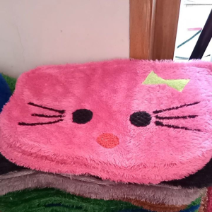 Keset kaki keset bulu lembut keset karakter hello kity keset murah