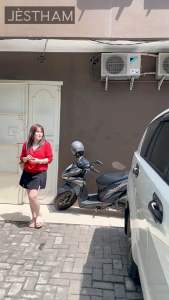 JBC - Jestham Lips Emboidery Balm