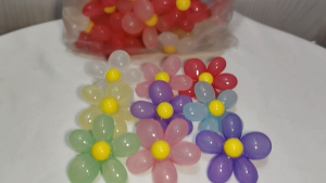 250grams(est.36pcs) 40mm Flower Acrylic Beads Pastel Daisy Charms DIY Beads for Bracelet Necklace Keychain Hair Accessories Craft Supplies