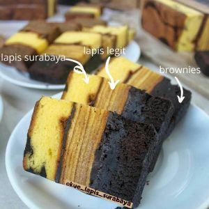 3in1 Kue Bolu Lapis Surabaya Spikoe Lapis Legit Brownies dengan Resep Kuno Asli Basah Wisman