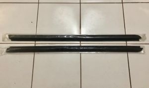 1 SET HIGH QUALITY Toyota Hiace Hi-ace Commuter Weatherstrip Outer Window Channel 2004 2005 2006 2007 2008 2009 2010 2011 2012 2013 2014 2015 2016 2017 2018 2019 OLD FACE