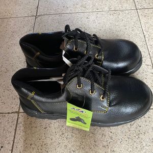 Giày bảo hộ lao động