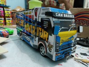 miniatur truk oleng terlaris mainan anak alfisk