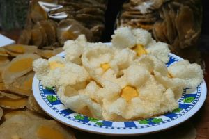 KERUPUK TELUR ASIN MENTAH ASLI KHAS MALANG 1kg