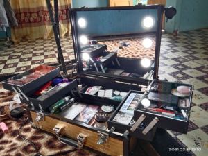 beauty case koper make up box make up uk M 50 x40x20 cm lampu tanam bahan kulit sintetis anti air dan mudah untuk dibersihkan tempat untuk peralatan make up