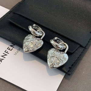 ต่างหูรูปหัวใจเงินคริสตัลทรงหัวเข็มขัดสำหรับผู้หญิง เครื่องประดับแฟชั่นระดับไฮเอนด์ ต่างหูแบบห้อยแบบห่วง