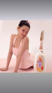 Johnsons Beauty Body Lotion – 500ml Pump Moisturizing & Nourishing Peach Apricot Fragrance Hypoallergenic Glowing Skin