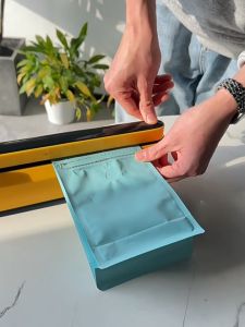 10pcs  Air Valve Coffee Stand Up Pouch with Valve ground Coffee and Eight Sided Gusset Coffee Bag with Ziplock and Coffee Beans Stand Up Pouch Zip Lock Ziplock Pouch Packaging