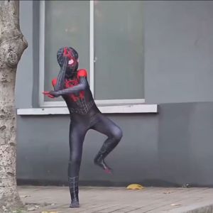 Spiderman Parallel Universe cos ชุด Spiderman เสื้อผ้า Little Black Spider Myers เด็ก tights boy suit