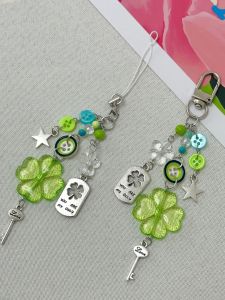 Handmade Four Leaf Clover Keychain Charms Beaded Cute Versatile Universal Good Looking Key Holder Creative Gift Festival Supplies