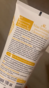 AR Niacinamide Facial Wash 190g Brightening Cleanser with Vitamin B3 Whitening Face Wash Oil Control Acne Prone Skin Deep Cleansing Moisturizing Glow Skin FDA Compliant