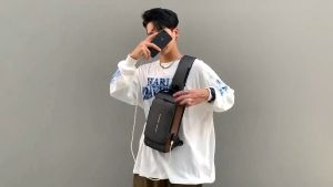 Tas Selempang Dada Pria Anti Maling USB Port Polyester Tahan Air Kapasitas Luas JOFTS207