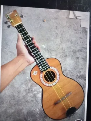 Ukulele bobok kayu senar 3