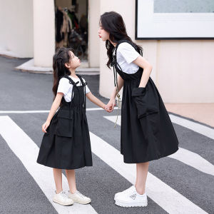 ชุดแม่ลูกระดับไฮเอนด์ชุดเอี๊ยมกระโปรงฤดูร้อนชุดฤดูร้อนสไตล์ตะวันตกสไตล์เกาหลีชุดแม่และลูกสาวสุดแนวชุดเดรสสองชิ้นอินเทรนด์