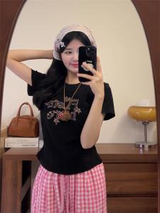 Áo Thun Nữ Tay Ngắn Thêu Chữ Thiết Kế Ngọt Ngào Mát Mẻ Ôm Vừa Vặn Không Hở Eo Ngắn Mới 2025 Áo Thun Cotton Mùa Hè