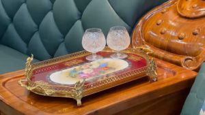 Khay trà sứ bọc đồng vẽ vàng họa tiết Châu Âu Khay-DD-F145