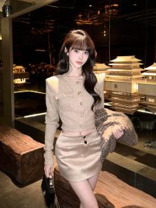 Long Sleeve Knitted Sweater Womens Style Slim Fit Metal Buckle Fashionable Girl Double Pocket Top Half Skirt Two Piece Set