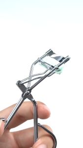 FOCALLURE FA-T18 Warping Comb Eyelash Curler Lasting Curl Natural Effect Portable Eye Makeup Tool