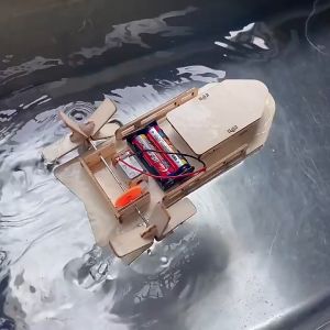 (STEM) Ready Stock DIY Electric Steamship for Early Learning School Science RBT