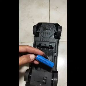 Baterai Cas/carger RC Type 14500/ 5000mah - 37 V soket hitam 2  pin