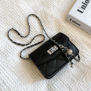 Elegant Chain Strap Crossbody Bag Underarm Niche Style Single Shoulder Commuter Bag for Women Fashionable Diamond Pattern