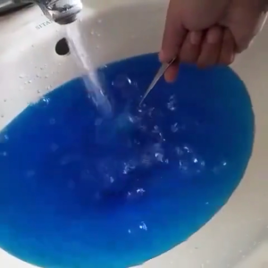 🌊ใช้ได้กับทุกประเภทของน้ำ🌊Max ผงสีฟ้าใส่น้ำ ตกตะกอนน้ำขุ่น สีน้ำเทียม บลูซี ผงเปลี่ยนสีน้ำ สีฟ้าน้ำทะเล จากน้ำธรรมดาให้กลายเป็นทะเลมัลดีฟส์