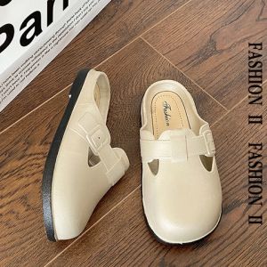 QZshop สุดปัง รองเท้าแตะแบบสวมแฟชั่น ทรงสวยเรียบง่าย สีโทนสุภาพแบบง่าย ราคาสบายกระเป๋า มีหลายสีให้เลือก สวมง่ายใส่สบาย รุ่นนี้ทำความสะอาดง่าย สายแฟชั่นต้องมีติดบ้านแล้ว