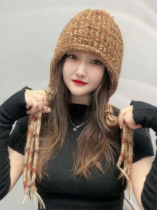 Thickened Autumn Winter Knitted Hat Womens Rainbow Braid Knit Cap Warm Face Slimming Fashionable Ear Protection Yarn Cap
