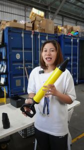 ปืนยิงกาวปูนซีเมนต์ กระบอกอัดร่องปูนฉาบ 4หัว สำหรับปูนซีเมนเครื่องติดซีเมนต์หัวฉีด เครื่องมือยิงซีเมนต์ ปั๊มปูนซีเมน