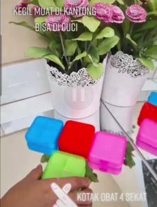 tokomumer KOTAB OBAT SEKAT 4 tempat obat mini daily box medicine box obat