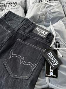 กางเกงยีนส์เฮนรี่ (HENRY)  ป้ายหลังเรืองแสงสุดแปลกตา🌟🔥