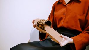 🌈รองเท้าแตะแฟชั่น สุดฮิต ขายดีมาก🌈รองเท้าเดินในบ้าน พิมพ์เสือดาว โบว์สวยๆ สไตล์เกาหลี ราคาถูก รองเท้าผู้หญิง รองเท้าเบา ใส่สบายคะ ราคาเบาๆ