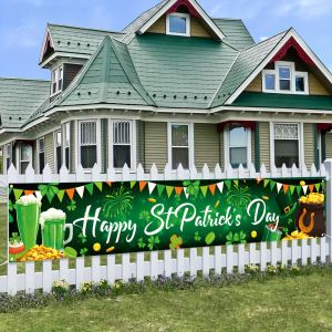 VIKAMA St. Patricks Day Banner Tapestry Outdoor Courtyard Hanging Cloth Irish Gold Jar Wall Decoration Garden Party Decoration