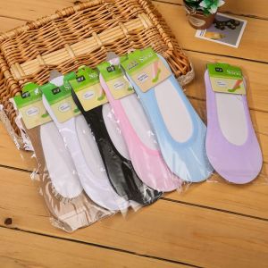 12 Pcs Spring Summer Girls Korean Candy Color Boat Socks Trendy Ladys Invisible Low-Cut Socks Short Sweat-Absorbing Versatile Thin Socks  春夏韩国糖果色船袜 潮女士隐形浅口袜子 短款吸汗袜百搭薄款 FUNIANQI