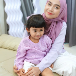 SUN & GLOW (FREE CLEANSING GEL 100) Purela Everyday Sunscreen SPF 50+ PA++++ 30 & Soothing Baby Creme 70 Krim Bayi Krim Anak Sunscreen Balita