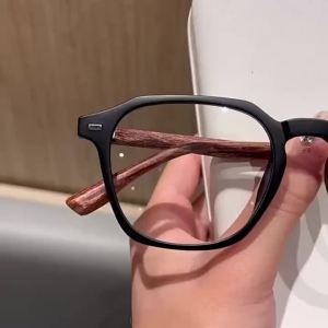 超轻磨砂黑框木纹眼镜男近视可配有度数镜片防蓝光变色百搭眼睛框Ultra light frosted black frame wood grain glasses for men with myopia can be equipped with prescription lenses anti blue light color changing versatile eye frame