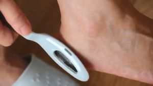 Alat Penghalus Tumit Telapak Kaki 2Step [Premium Quality] Calluses Remover Pedicure Tools Amplas Pengangkat Kulit Mati REX-MART (BAYAR DITEMPAT/COD)